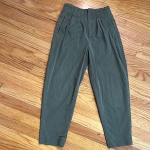 Green high waisted Banana Republic business pants with free matching belt